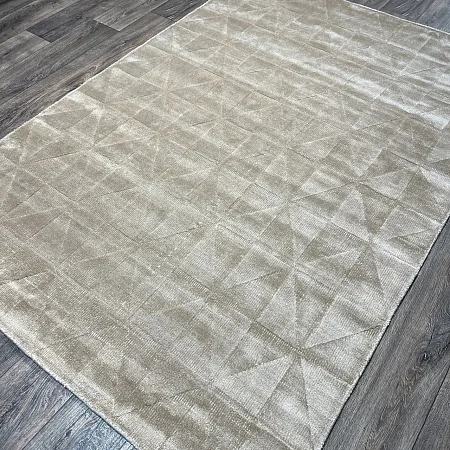 NEW PYRAMID 333 BEIGE (AS IS) (Код: 764168) 1 photo